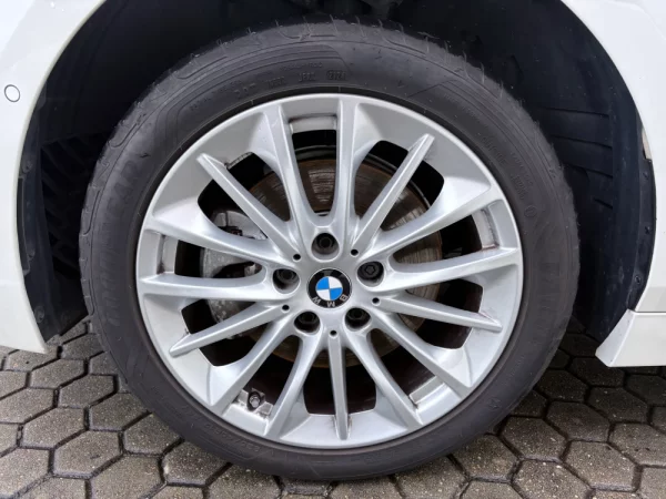 BMW 116 i Advantage 11
