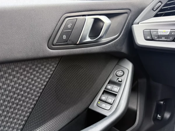 BMW 116 i Advantage 31