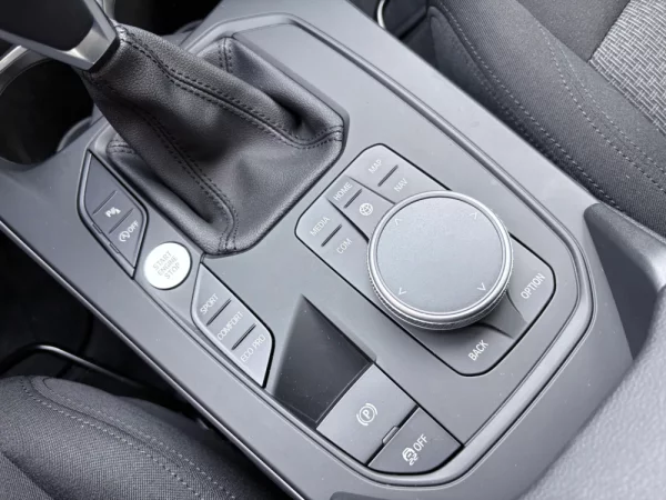 BMW 116 i Advantage 50