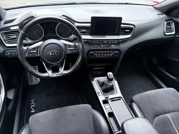 Kia ProCeed 1.4 T-GDI GT Line 30