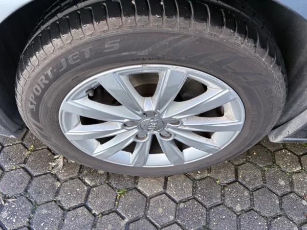 Audi A3 Limousine 1.6 TDI Advance 12