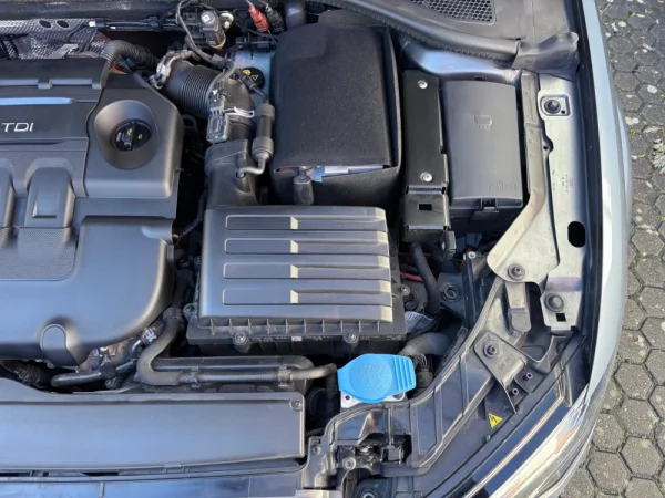 Audi A3 Limousine 1.6 TDI Advance 18