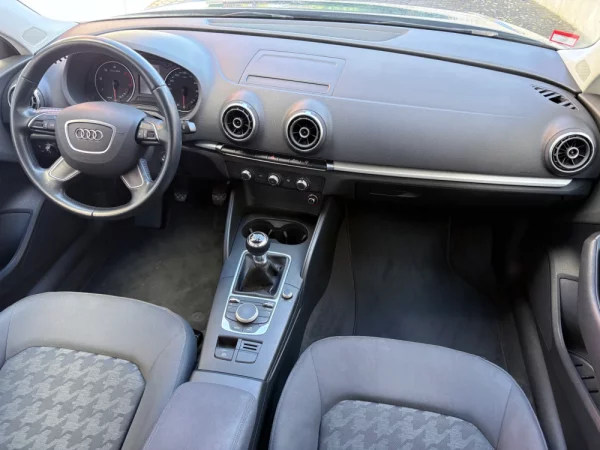 Audi A3 Limousine 1.6 TDI Advance 29