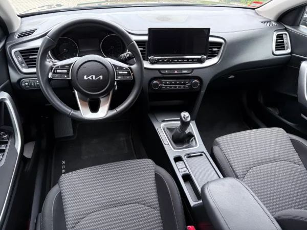 Kia XCeed 1.5 T-GDI Sport 27