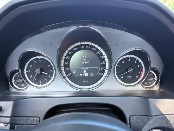 Mercedes-Benz E 350 CGi Avantgarde BlueEfficiency Auto 43