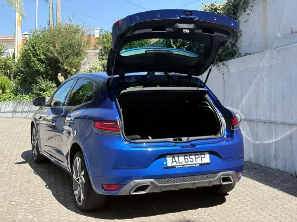 Renault Mégane 1.6 Plug-In R.S. Line 27