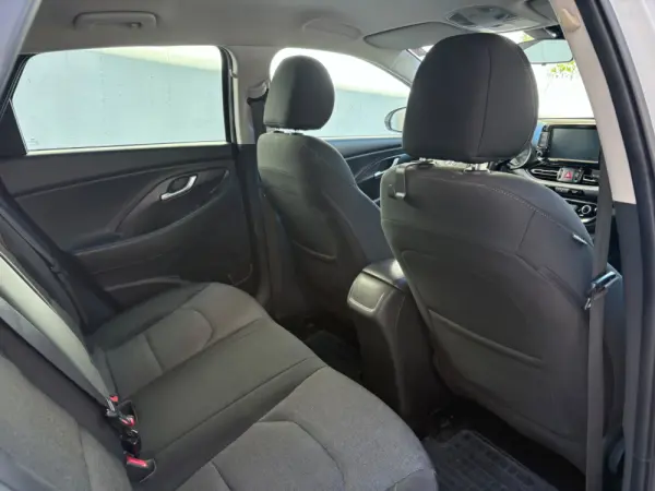 Hyundai i30 1.6 CRDi STyle Plus 54