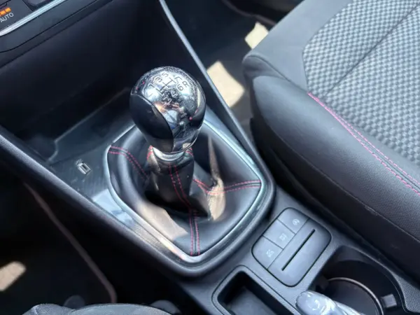 Ford Fiesta 1.0 EcoBoost ST-Line 51