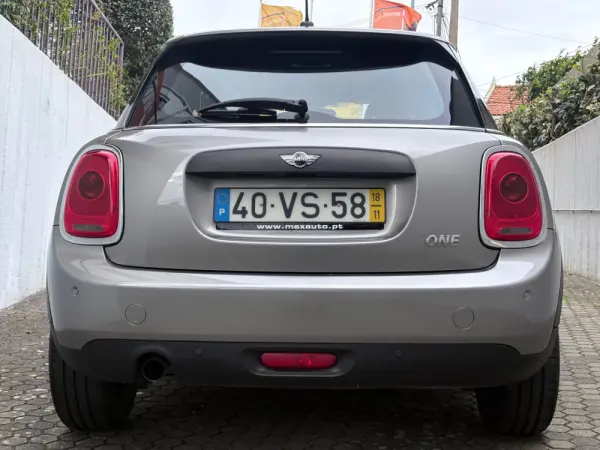 MINI 5 Portas One 21