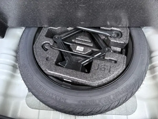 Hyundai Kauai 1.0 T-GDi Premium Tec.Preto 29