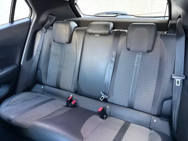 Peugeot 2008 1.2 PureTech Allure 55