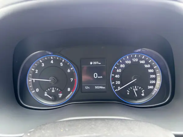 Hyundai Kauai 1.0 T-GDi Premium Tec.Preto 42