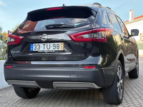 Nissan Qashqai 1.2 DIG-T N-Connecta 18 21