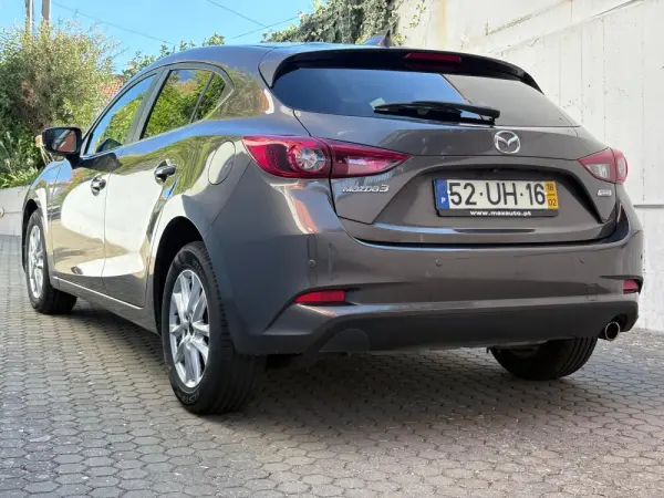 Mazda 3 1.5 Sky-G Evolve HS Navi 22