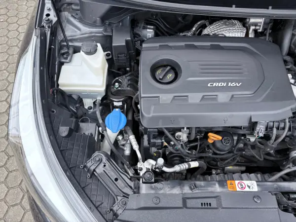 Kia Ceed 1.6 CRDi GT Line 17