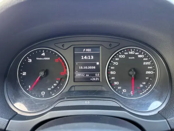 Audi A3 Limousine 1.6 TDI Attraction 42