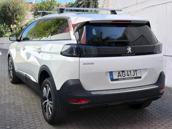 Peugeot 5008 1.2 PureTech Allure EAT8 25