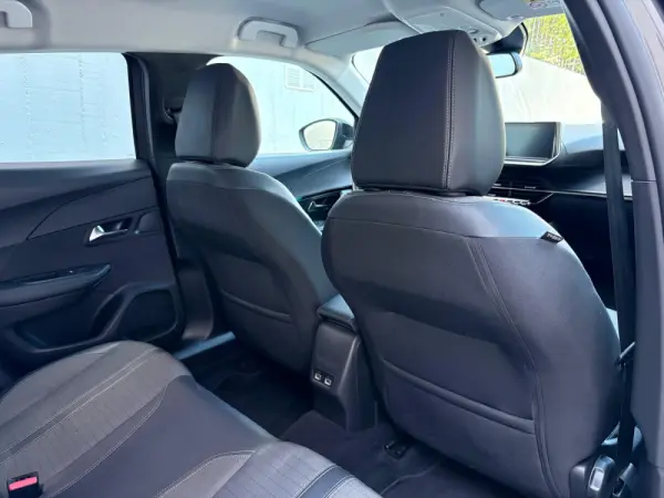 Peugeot 2008 1.2 PureTech Allure 57
