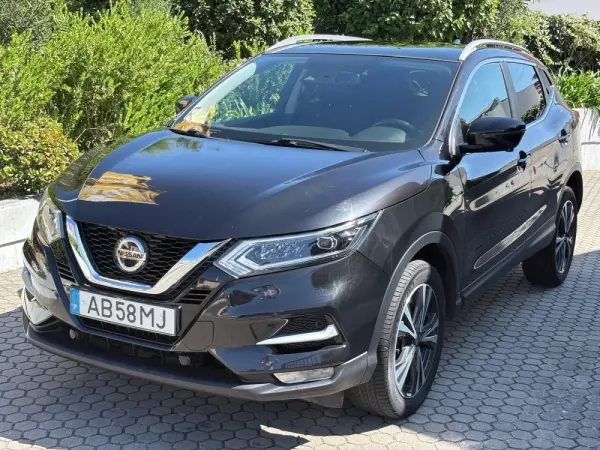 Nissan Qashqai 1.5 dCi N-Connecta J18 4
