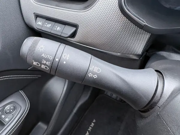 Renault Arkana 1.6 E-Tech Intens 41