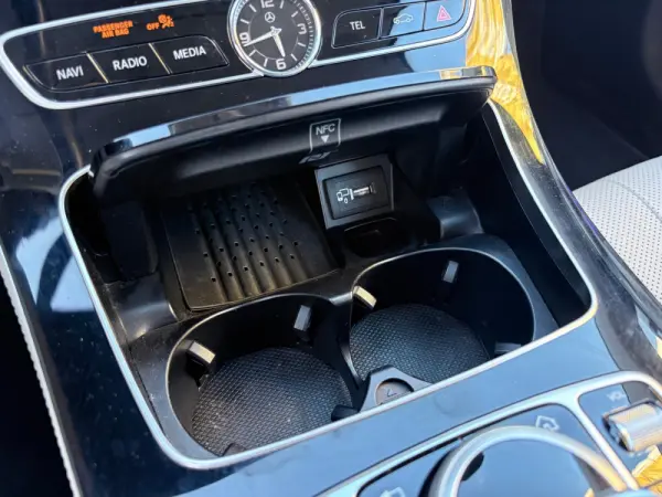 Mercedes-Benz E 220 d AMG Line Aut. 53