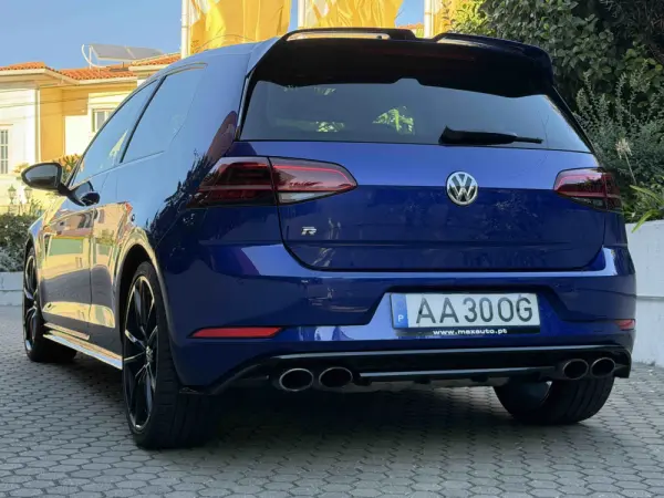Volkswagen Golf R 4Motion (BlueMotion ) 29
