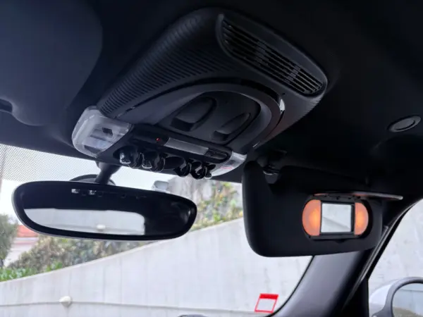 MINI 5 Portas One 52