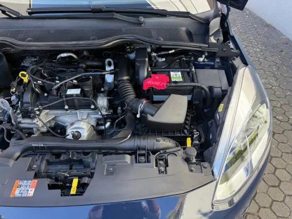 Ford Fiesta 1.1 Ti-VCT Business 18