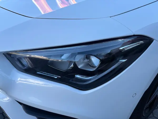 Mercedes-Benz CLA 200 d Shooting Brake AMG Line Aut. 14