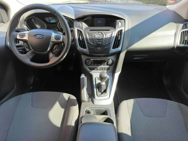 Ford Focus 1.0 SCTi Trend 6