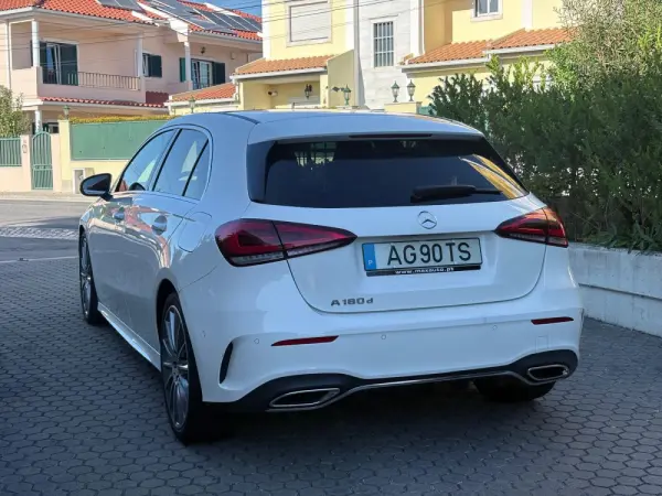 Mercedes-Benz A 180 d AMG Line Aut. 26
