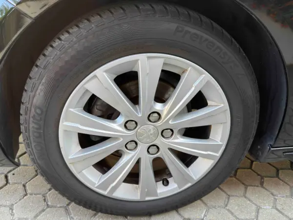 Peugeot 308 1.6 BlueHDi Style 10
