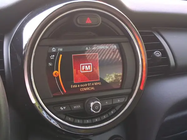 MINI 5 Portas One Auto 44