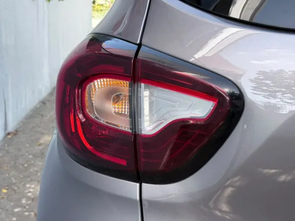 Renault Captur 0.9 TCE Exclusive 23