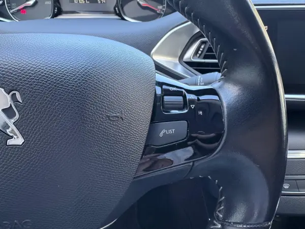 Peugeot 308 SW 1.5 BlueHDi Allure 37