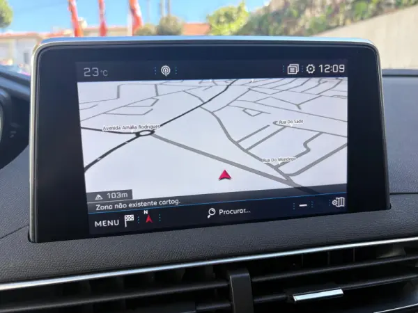 Peugeot 3008 1.2 PureTech Allure EAT8 46