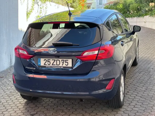 Ford Fiesta 1.1 Ti-VCT Business 19