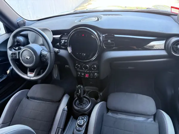 MINI 3 Portas John Cooper Works Auto Desportiva 30