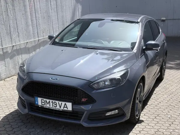 Ford Focus 2.0 EcoBoost ST c/ Pack Pele Desportiva 4