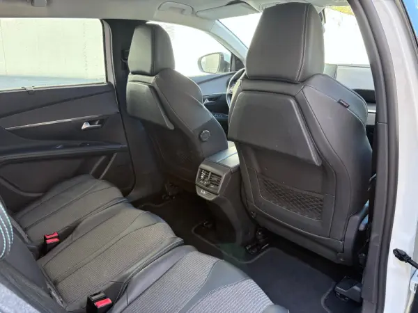 Peugeot 5008 1.2 PureTech Allure EAT8 58