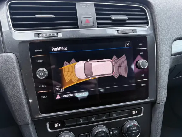 Volkswagen Golf 1.0 TSI Confortline 41