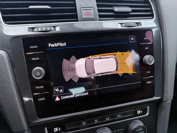 Volkswagen Golf 1.0 TSI Confortline 40