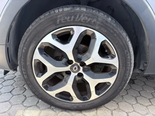 Renault Captur 0.9 TCE Exclusive 11
