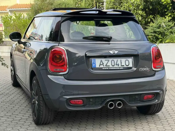 MINI 3 Portas Cooper S 23