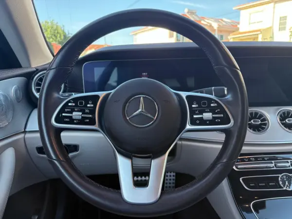 Mercedes-Benz E 220 d AMG Line Aut. 39