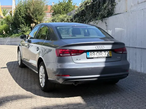 Audi A3 Limousine 1.6 TDI Attraction 25
