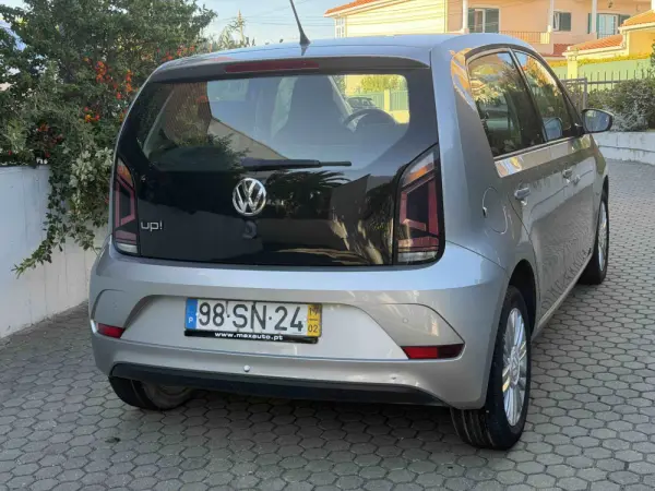 Volkswagen Up! 1.0 Move Auto 20