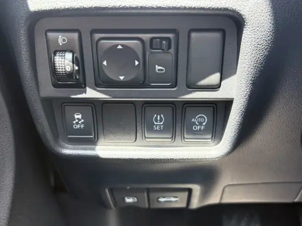Nissan Juke 1.2 DIG-T Acenta Connect 36