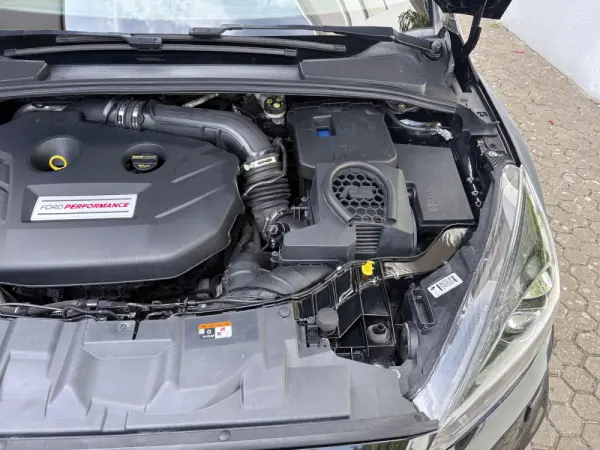 Ford Focus 2.3 EcoBoost S&S 4WD RS 17