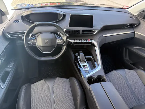 Peugeot 3008 1.2 PureTech Allure EAT8 32